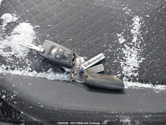 3VV0B7AX4KM099647 Volkswagen Tiguan Trendline