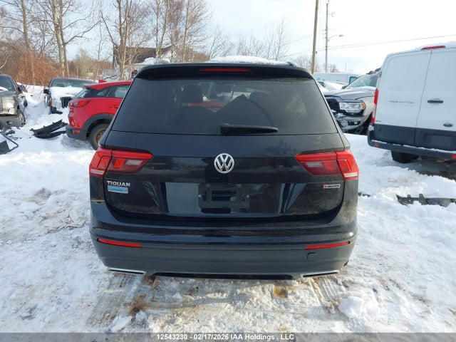 3VV0B7AX4KM099647 Volkswagen Tiguan Trendline