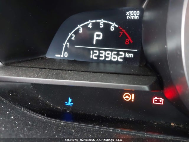 3MYDLBJV0LY715645 Toyota Yaris Xle
