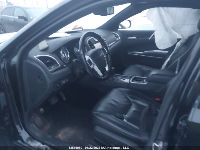 2C3CCAKT1EH151034 Chrysler 300C