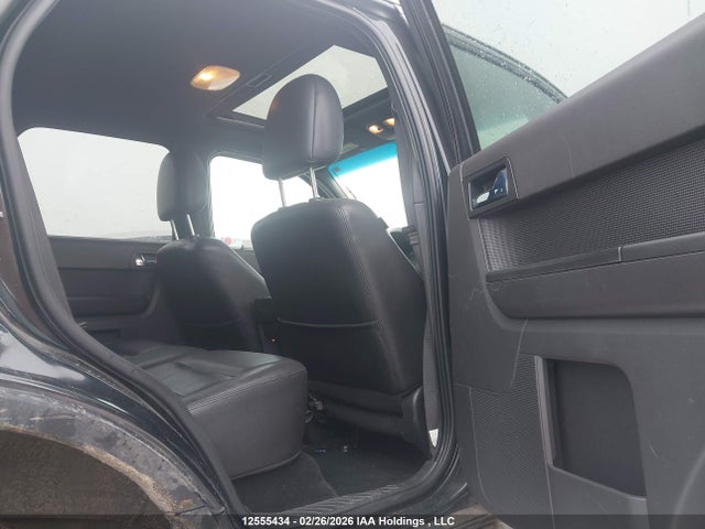 12555434 :رقم المزاد ، 1FMCU9EG2BKC33246 vin ، 2011 Ford Escape Limited مزاد بيع