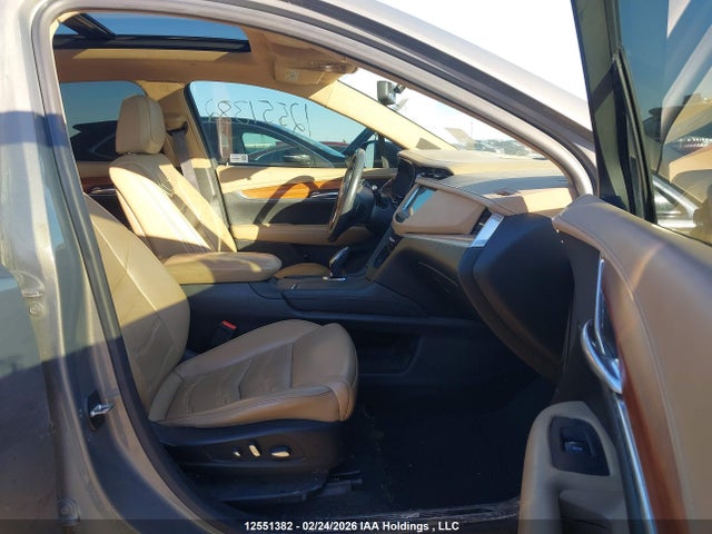 1GYKNFRS5HZ277424 Cadillac Xt5 Platinum