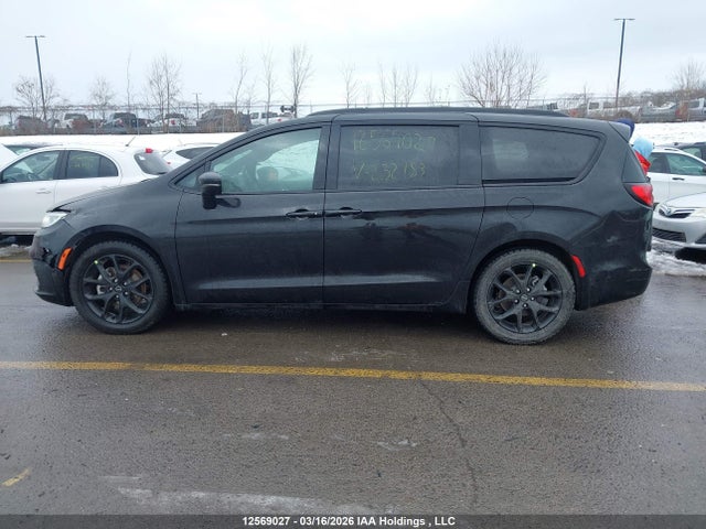 2026 Chrysler Pacifica Limited მანქანა იყიდება აუქციონზე, vin: 2C4RC1GG6TR232183, აუქციონის ნომერი: 12569027