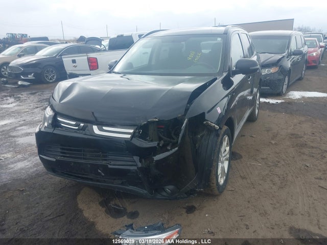 JA4JZ3AX6EZ604379 Mitsubishi Outlander Se