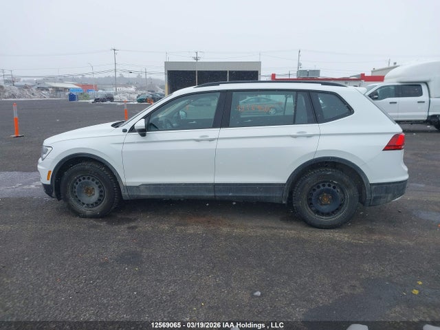 3VV0B7AXXLM126562 Volkswagen Tiguan Trendline