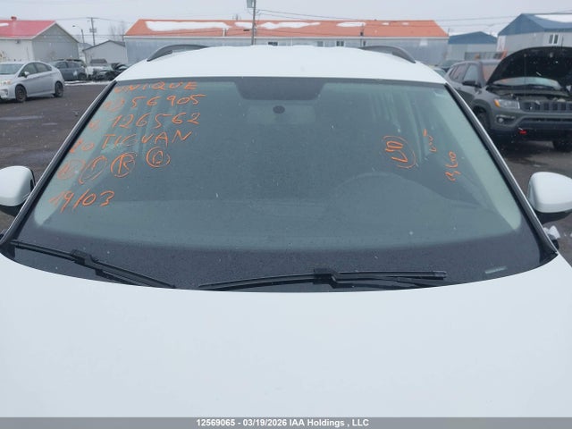 3VV0B7AXXLM126562 Volkswagen Tiguan Trendline