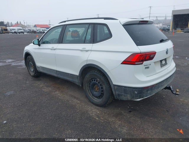 3VV0B7AXXLM126562 Volkswagen Tiguan Trendline