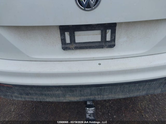 3VV0B7AXXLM126562 Volkswagen Tiguan Trendline