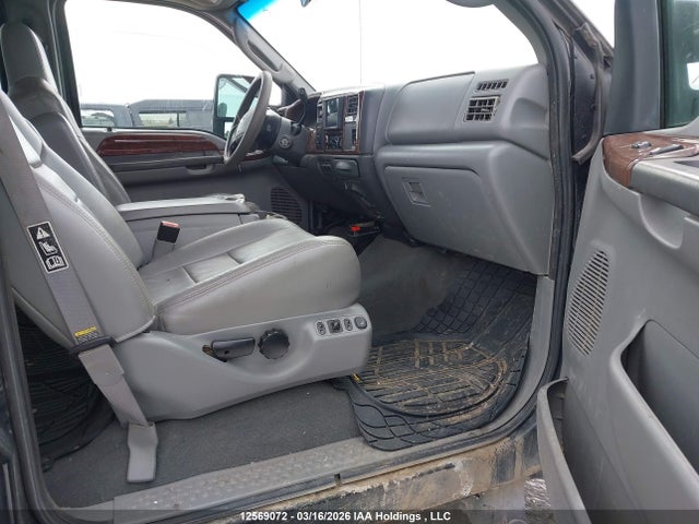 2003 Ford F-350 Lariat/xl/xlt მანქანა იყიდება აუქციონზე, vin: 1FTSW31P93EC81372, აუქციონის ნომერი: 12569072