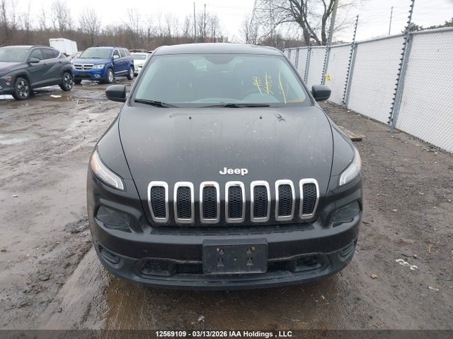 1C4PJLAB4FW759964 Jeep Cherokee Sport