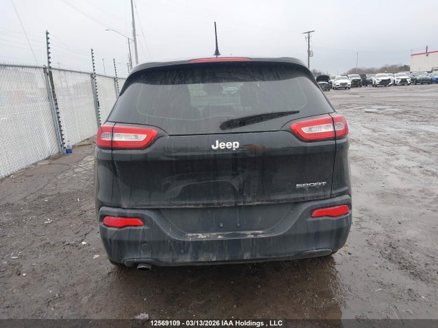 1C4PJLAB4FW759964 Jeep Cherokee Sport