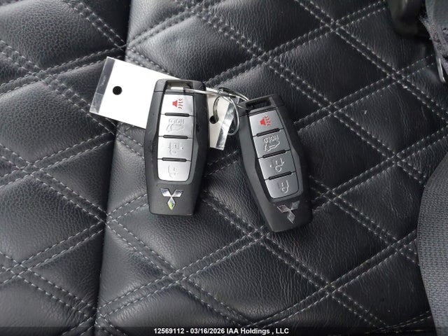 JA4T5UA98PZ607816 Mitsubishi Outlander Phev Le/sel