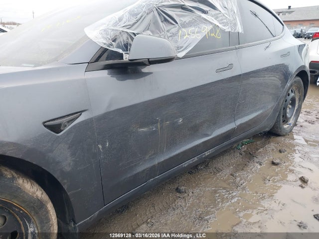 Tesla MODEL 3 2023 5YJ3E1EA2PF686592 Image 17