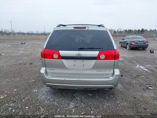 12569138 :رقم المزاد ، 5TDZK29C38S117932 vin ، 2008 Toyota Sienna Ce مزاد بيع