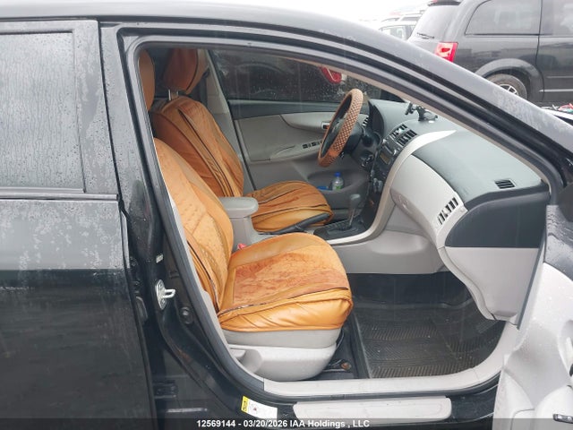 12569144 :رقم المزاد ، 2T1BU4EE0BC660380 vin ، 2011 Toyota Corolla مزاد بيع