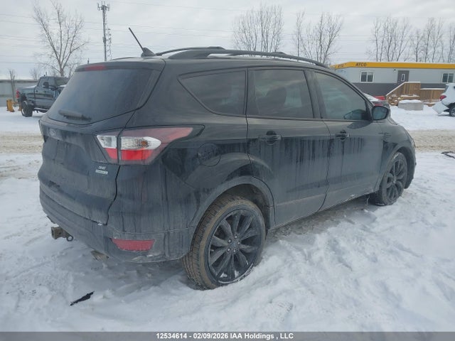1FMCU0GD2JUA14126 Ford ESCAPE SE