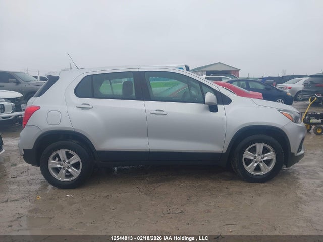 3GNCJKSBXKL404912 Chevrolet TRAX LS