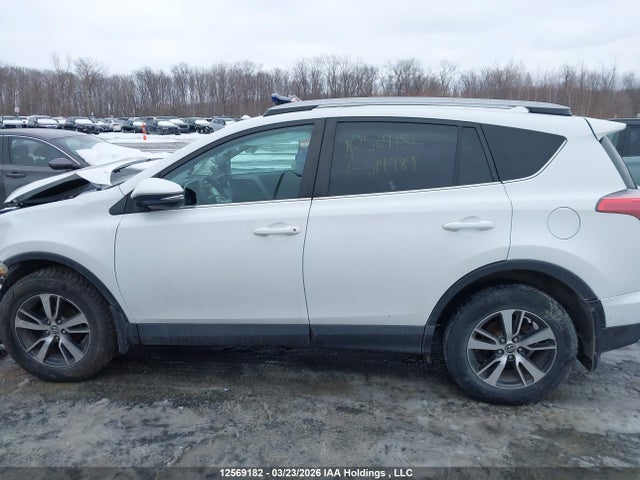 12569182 :رقم المزاد ، 2T3ZFREV3JW519989 vin ، 2018 Toyota Rav4 Le مزاد بيع
