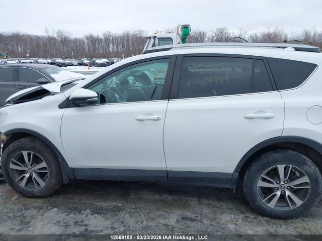 12569182 :رقم المزاد ، 2T3ZFREV3JW519989 vin ، 2018 Toyota Rav4 Le مزاد بيع