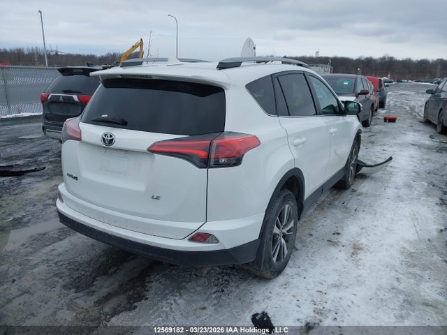 12569182 :رقم المزاد ، 2T3ZFREV3JW519989 vin ، 2018 Toyota Rav4 Le مزاد بيع