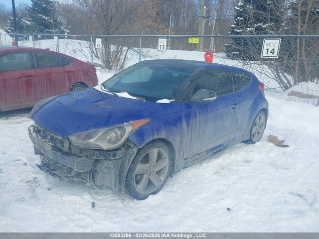 2013 Hyundai Veloster Turbo მანქანა იყიდება აუქციონზე, vin: KMHTC6AE7DU090274, აუქციონის ნომერი: 12553266