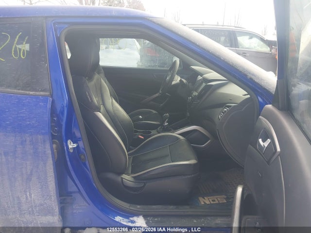 2013 Hyundai Veloster Turbo მანქანა იყიდება აუქციონზე, vin: KMHTC6AE7DU090274, აუქციონის ნომერი: 12553266