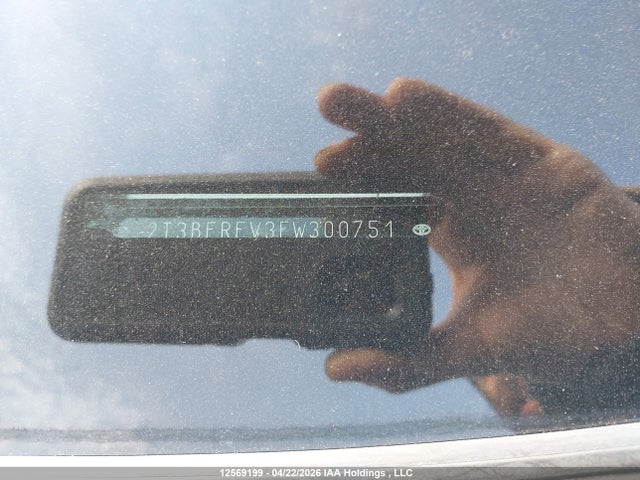 12569199 :رقم المزاد ، 2T3BFREV3FW300751 vin ، 2015 Toyota Rav4 مزاد بيع