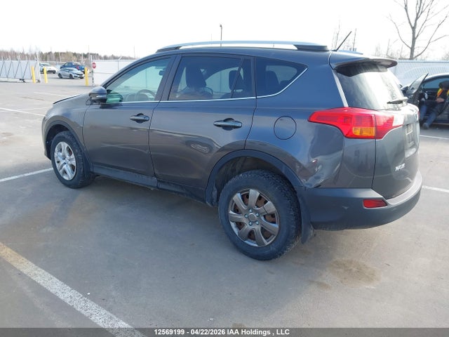 12569199 :رقم المزاد ، 2T3BFREV3FW300751 vin ، 2015 Toyota Rav4 مزاد بيع