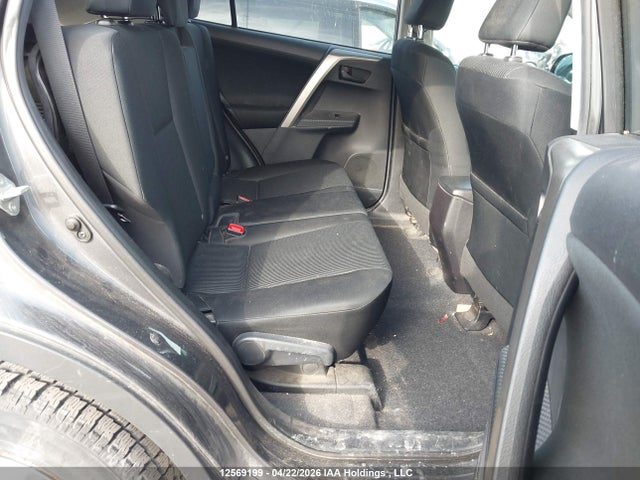 12569199 :رقم المزاد ، 2T3BFREV3FW300751 vin ، 2015 Toyota Rav4 مزاد بيع