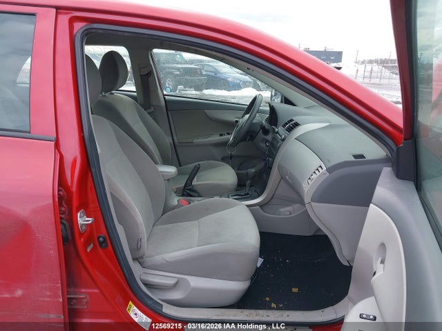 12569215 :رقم المزاد ، 2T1BU4EE6AC198406 vin ، 2010 Toyota Corolla مزاد بيع