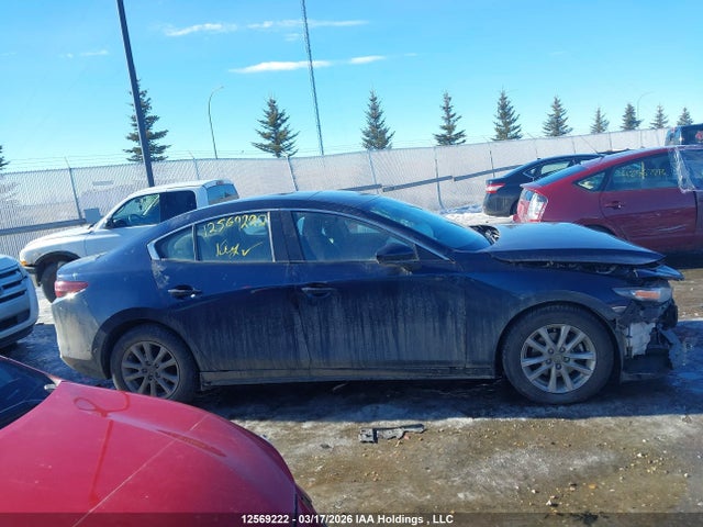 JM1BPBCL9M1323212 Mazda 3 Preferred