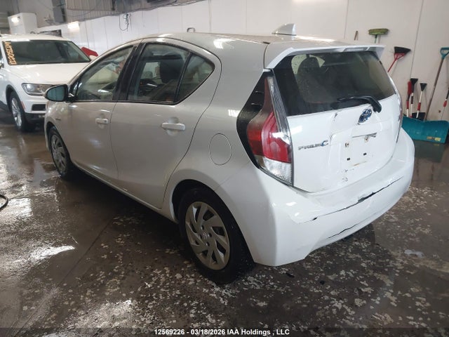 JTDKDTB39F1587291 Toyota PRIUS C