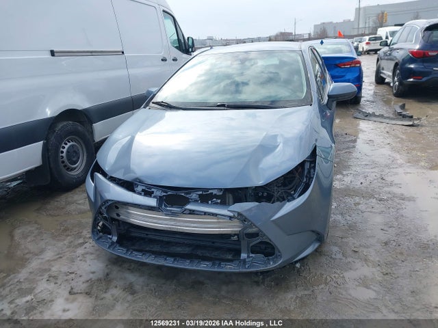 12569231 :رقم المزاد ، 5YFBPMBE1NP350948 vin ، 2022 Toyota Corolla Le مزاد بيع