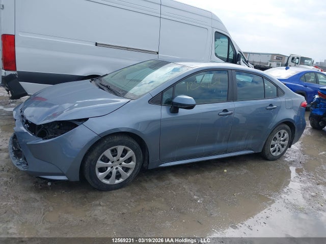 12569231 :رقم المزاد ، 5YFBPMBE1NP350948 vin ، 2022 Toyota Corolla Le مزاد بيع