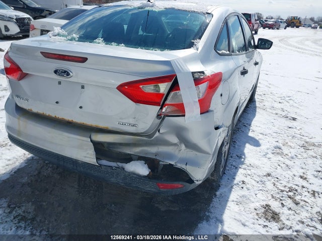 2014 Ford Focus S მანქანა იყიდება აუქციონზე, vin: 1FADP3E22EL303818, აუქციონის ნომერი: 12569241