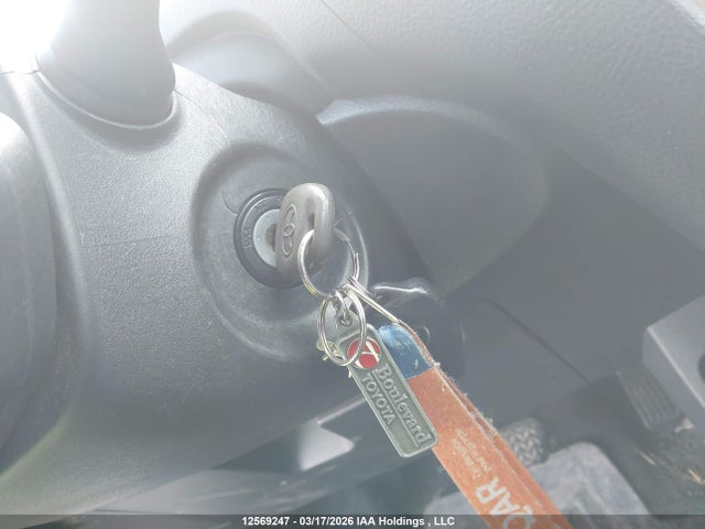 12569247 :رقم المزاد ، JTDBT4K39B1413529 vin ، 2011 Toyota Yaris مزاد بيع