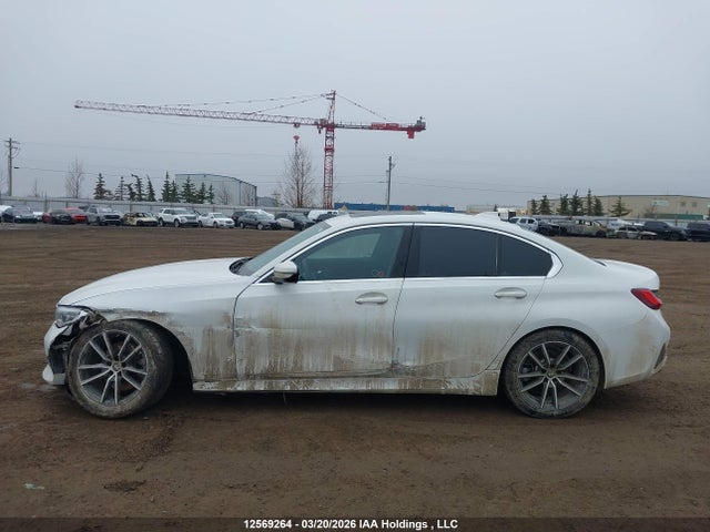 12569264 :رقم المزاد ، 3MW5R7J09N8C71765 vin ، 2022 Bmw 330i Xdrive مزاد بيع