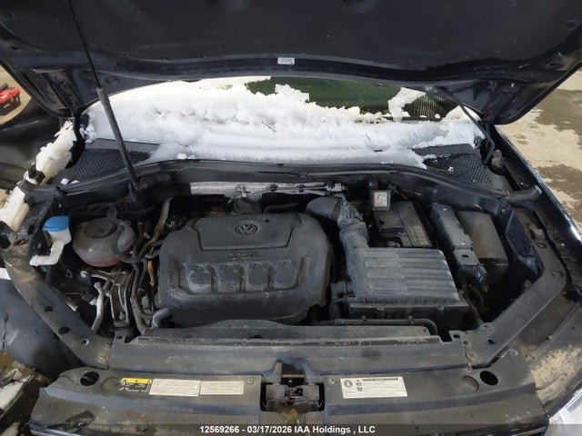 3VV0B7AX7JM117878 Volkswagen Tiguan Trendline