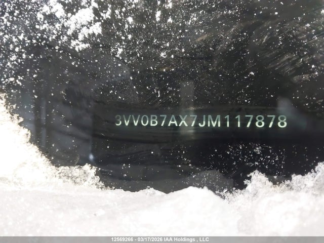3VV0B7AX7JM117878 Volkswagen Tiguan Trendline