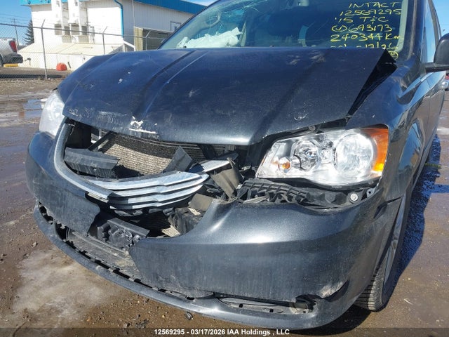 Продажа на аукционе авто 2015 Chrysler Town & Country Touring-l, vin: 2C4RC1CG3FR693173, номер лота: 12569295