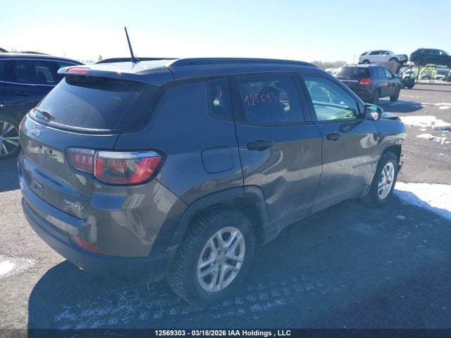 3C4NJCAB9JT271521 Jeep Compass Sport