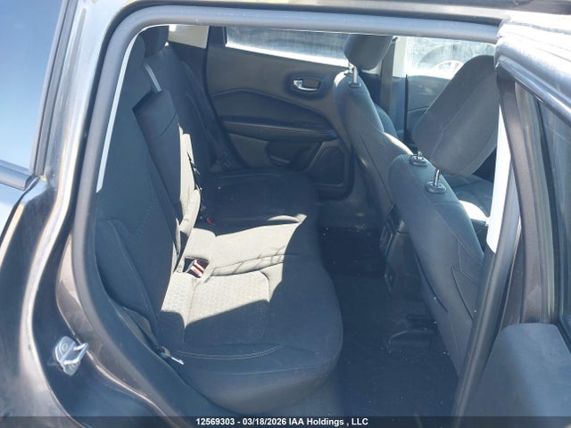 3C4NJCAB9JT271521 Jeep Compass Sport