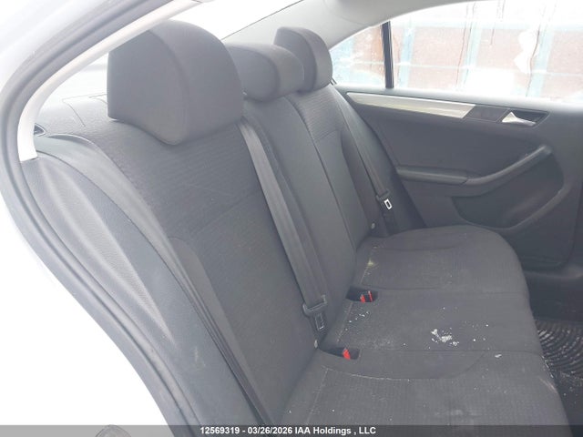 Продажа на аукционе авто 2017 Volkswagen Jetta 1.4 Tsi Trendline+, vin: 3VW2B7AJXHM328910, номер лота: 12569319