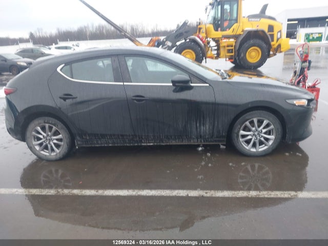 JM1BPALLXM1348324 Mazda 3 Preferred