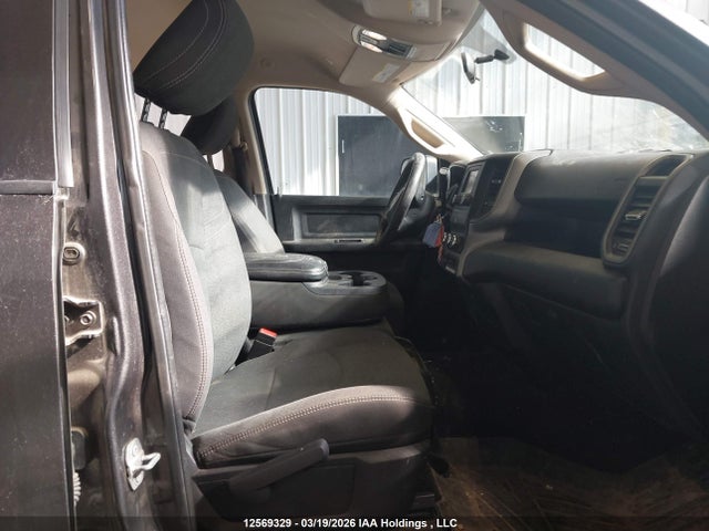3C63R3GL4KG724803 RAM 3500 Tradesman