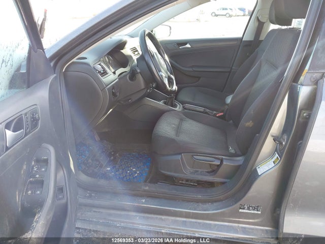 3VW1K7AJ6EM253923 Volkswagen Jetta 2.0l Trendline/2.0l Trendline+