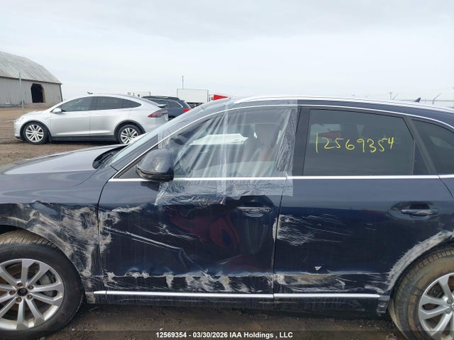 WA1LGCFP3EA095034 Audi Q5 Premium Plus