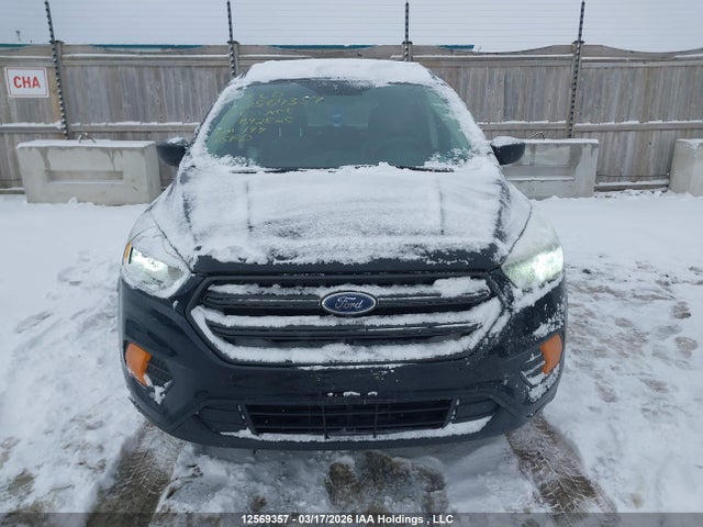2017 Ford Escape S მანქანა იყიდება აუქციონზე, vin: 1FMCU0F7XHUB92825, აუქციონის ნომერი: 12569357