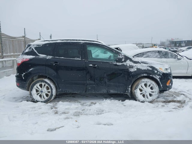 2017 Ford Escape S მანქანა იყიდება აუქციონზე, vin: 1FMCU0F7XHUB92825, აუქციონის ნომერი: 12569357