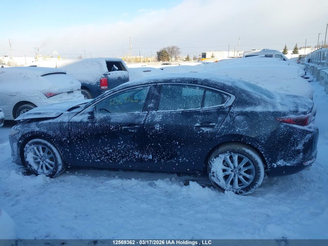 2025 Mazda Mazda3 მანქანა იყიდება აუქციონზე, vin: JM1BPACM8S1785454, აუქციონის ნომერი: 12569362